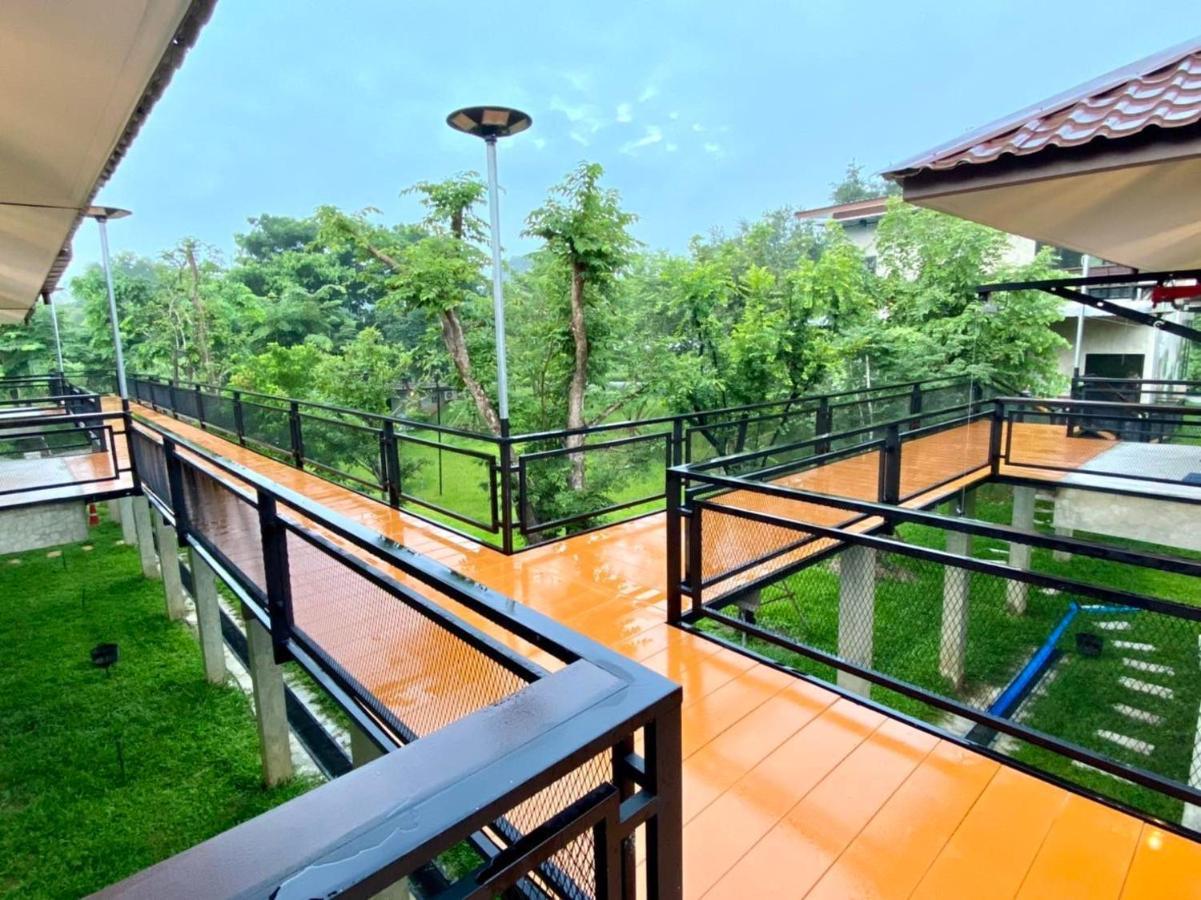บ้านต้นไม้โฮมสเตย์อุทัยธานี Εξωτερικό φωτογραφία