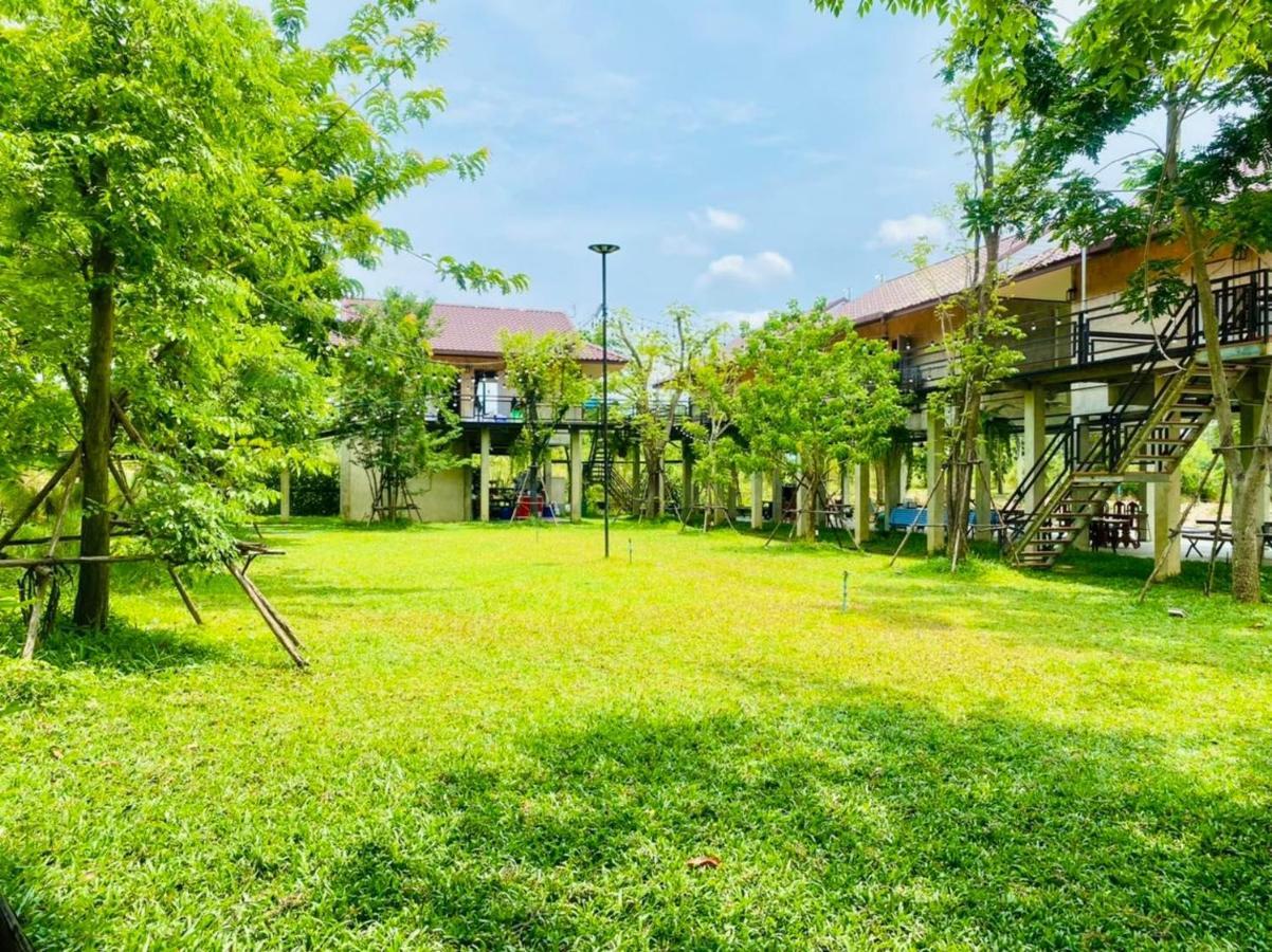 บ้านต้นไม้โฮมสเตย์อุทัยธานี Εξωτερικό φωτογραφία